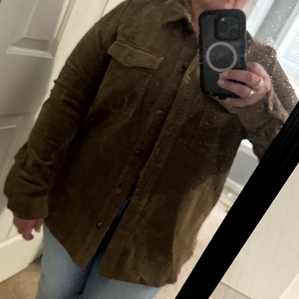 Burkhart Corduroy Shacket 
Size Large 
Color: Truffle (Brown)
Brand: In Loom